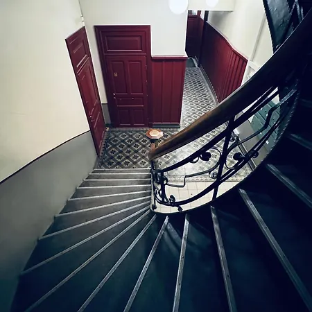 Relaxed Living No 03 Hillside *