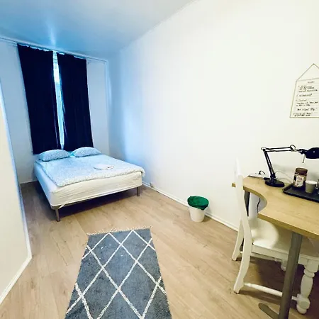 Relaxed Living No 03 Hillside