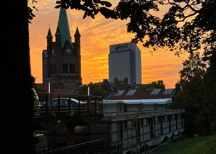 Relaxed Living No 03 Hillside