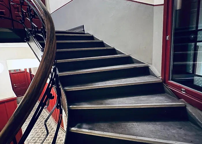 Relaxed Living No 03 Hillside *